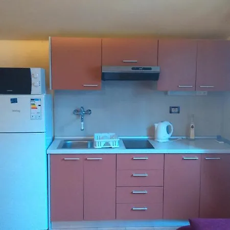 Apartment Rale