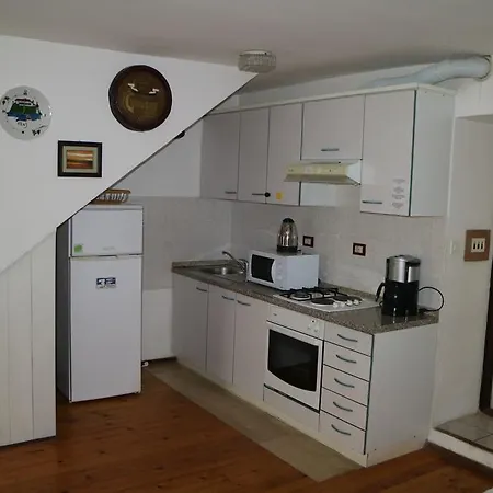 Apartment Rale